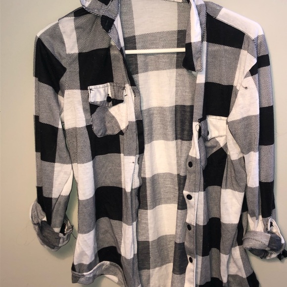 Black and White Lightweight Flannel - Picture 2 of 2